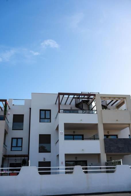 Sunny Luxury Apartment With Two Great Sunny - Level Terraces, Two Swimming Pools, In A New Complex Pueblo Majorero, Close To Fuerteventura Golf Club, Next To The Beach , Atlantico Shopping Mall And Casino In Caleta De Fuste Εξωτερικό φωτογραφία
