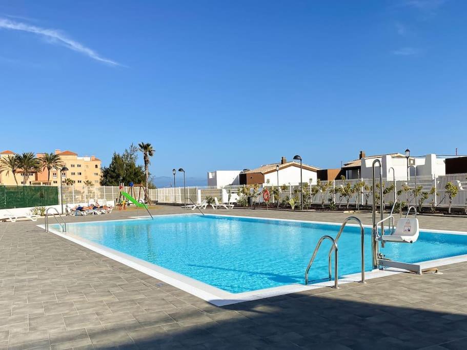 Sunny Luxury Apartment With Two Great Sunny - Level Terraces, Two Swimming Pools, In A New Complex Pueblo Majorero, Close To Fuerteventura Golf Club, Next To The Beach , Atlantico Shopping Mall And Casino In Caleta De Fuste Εξωτερικό φωτογραφία