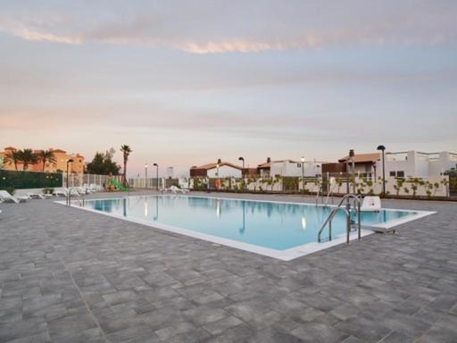 Sunny Luxury Apartment With Two Great Sunny - Level Terraces, Two Swimming Pools, In A New Complex Pueblo Majorero, Close To Fuerteventura Golf Club, Next To The Beach , Atlantico Shopping Mall And Casino In Caleta De Fuste Εξωτερικό φωτογραφία